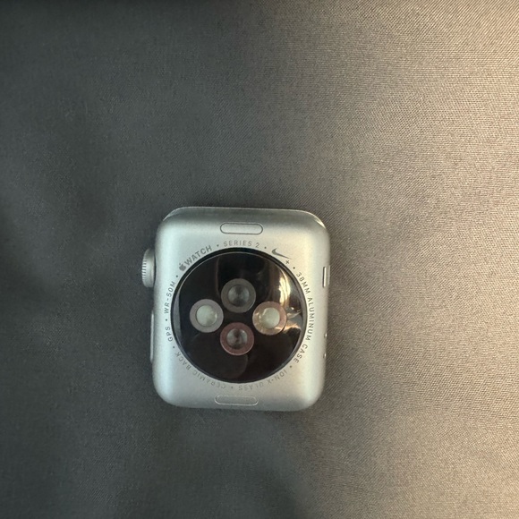 Apple Watch Series 2 - Picture 4 of 5